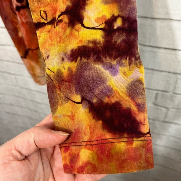Reverse tie dye geode leggings. Fall colors small. - Picture 5 of 10